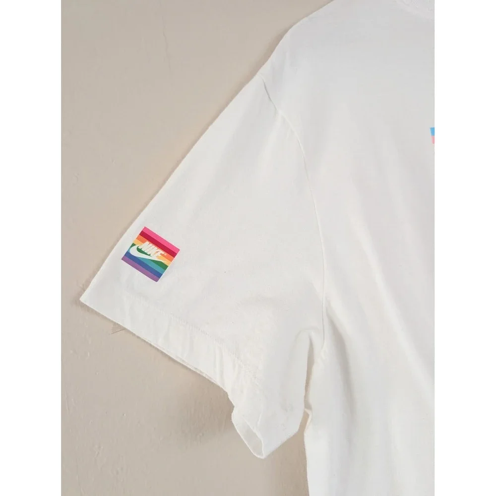Nike Be True Pride Flag Rainbow Swoosh Graphic T-Shirt White Mens XXL